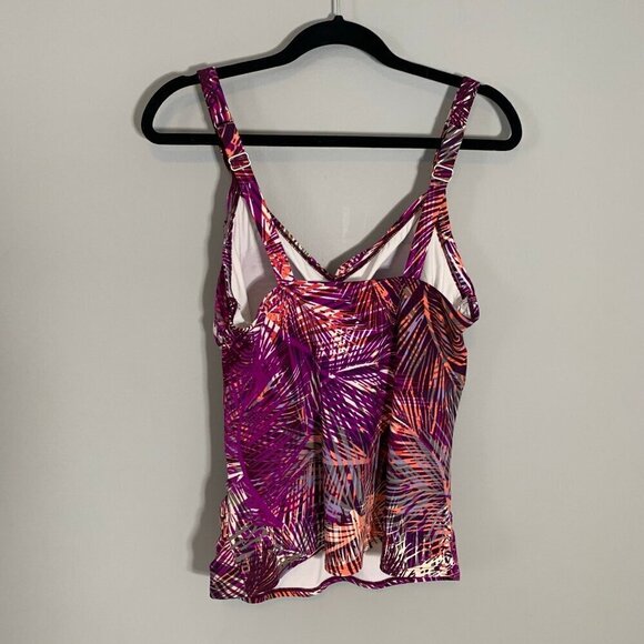 L.L. Bean purple jungle floral lined cups tankini‎ swimsuit top - Picture 4 of 9